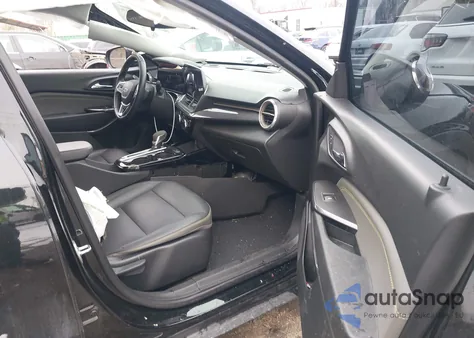 2024 Chevrolet Trax Activ z USA, uszkodzony, nr VIN KL77LKE29RC066017